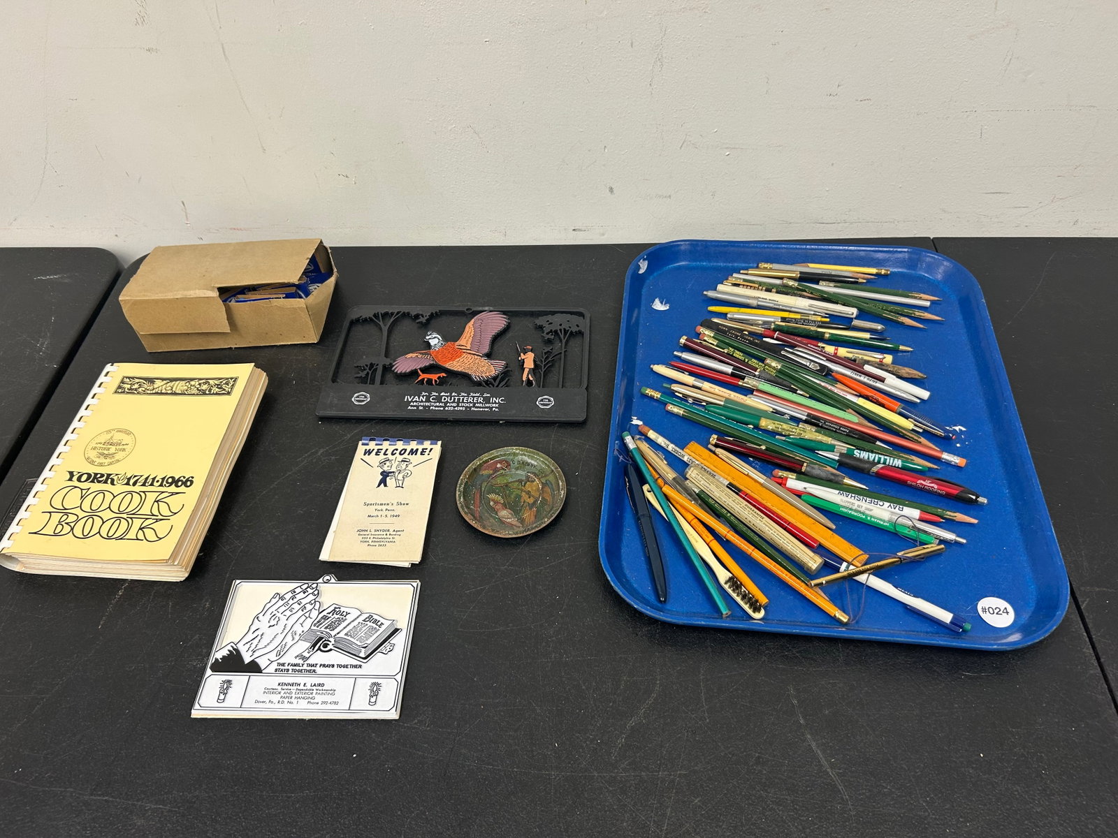 Vintage Advertising Lot (1 of 4)