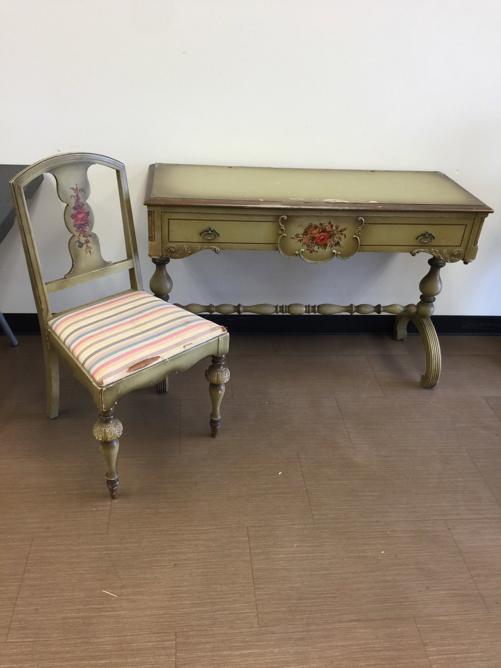 Painted Vanity and Chair (1 of 4)