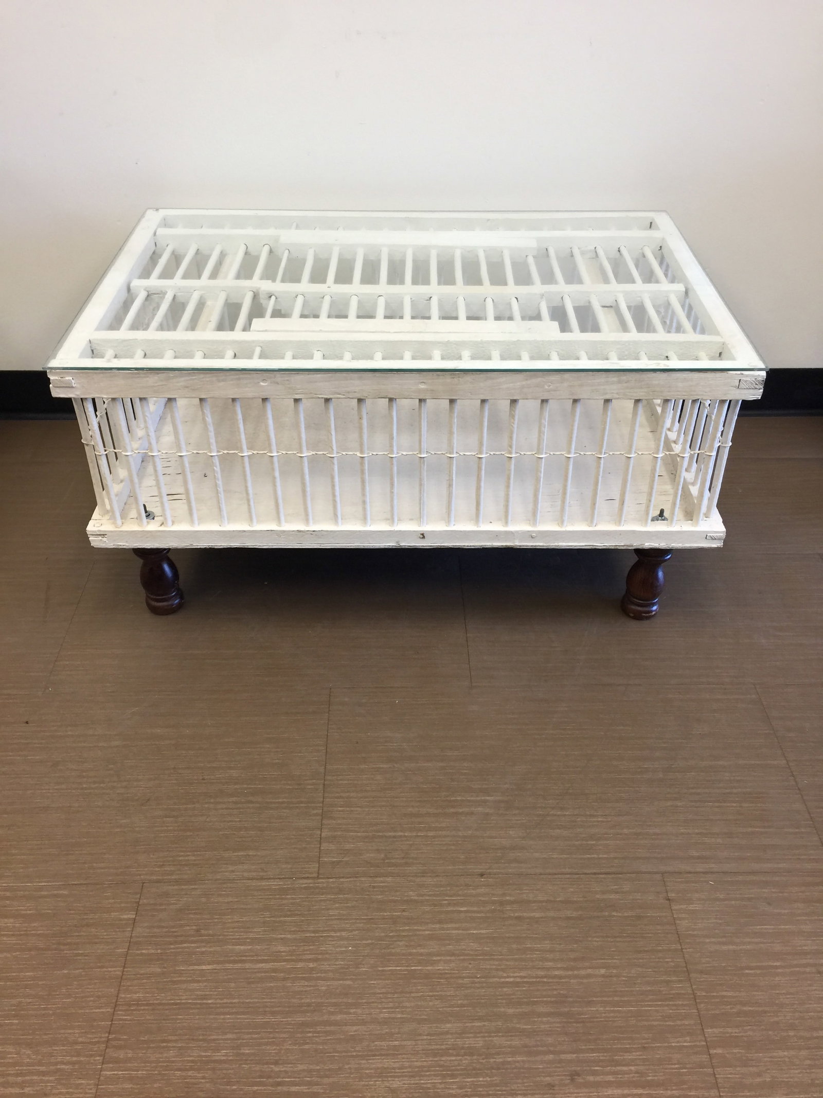 Game Trap Table: 35"x24"x19".