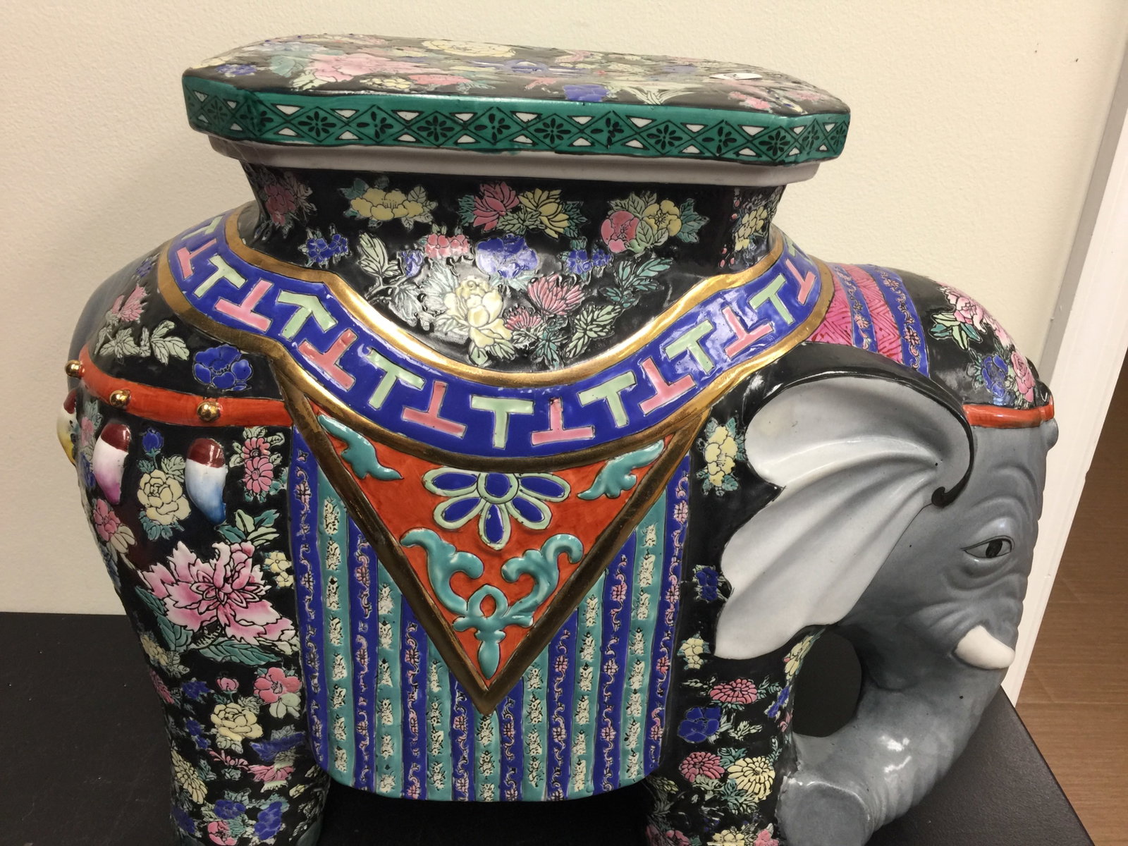 Asian Elephant Garden Seat (1 of 4)
