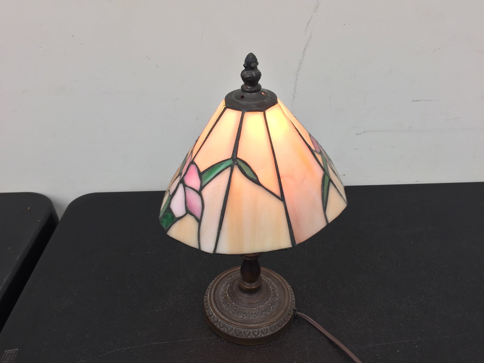 Leaded Lamp: 14" H