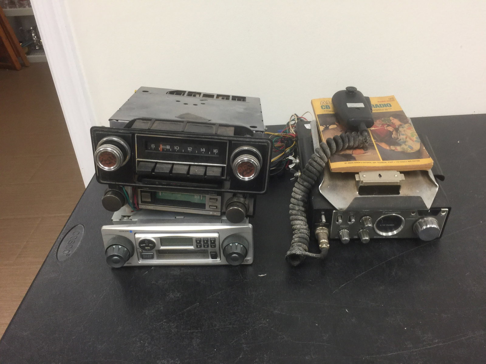 Radios (1 of 4)