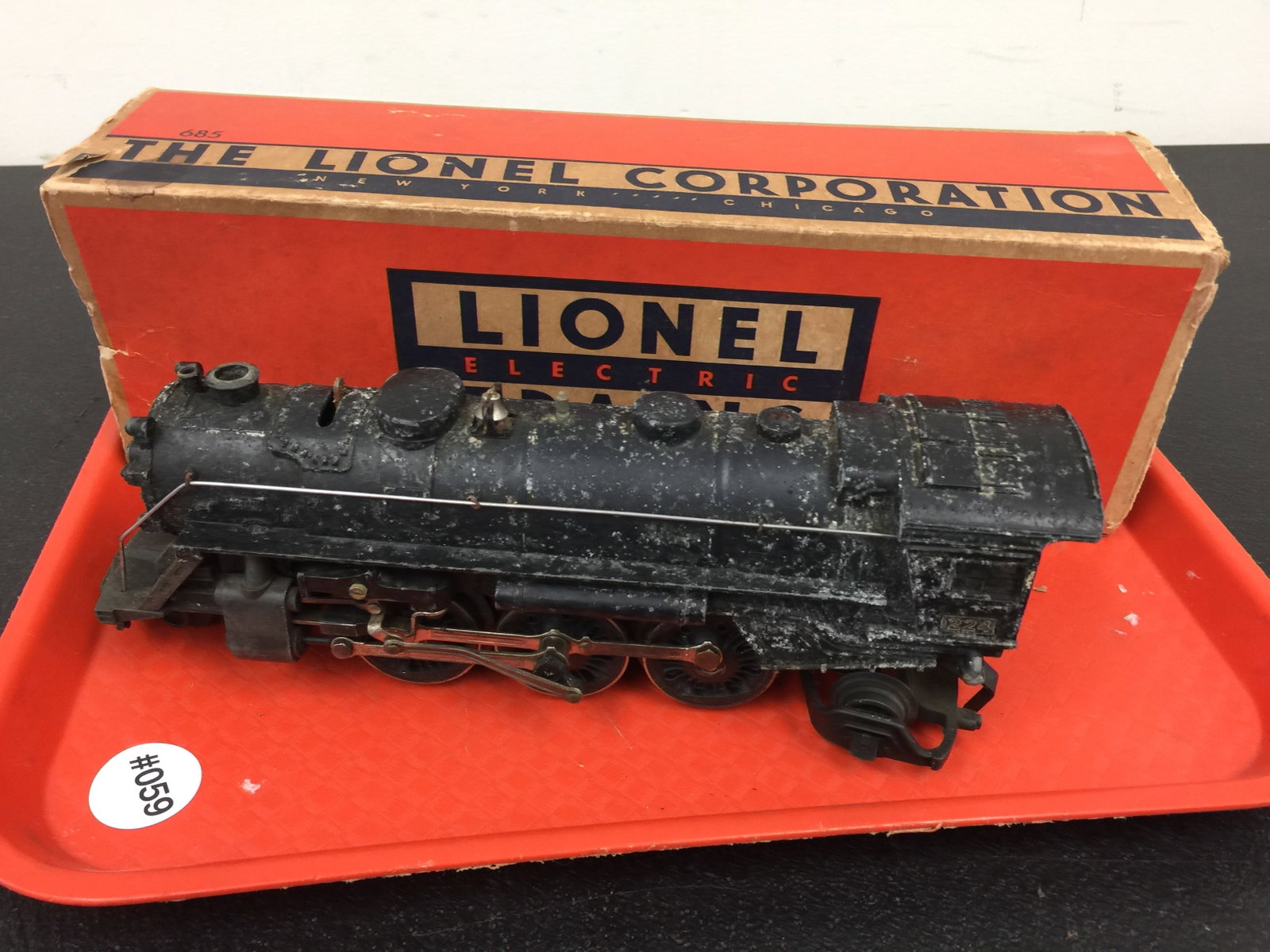 Lionel Locomotive w/Smoke Chamber No. 685 (1 of 3)