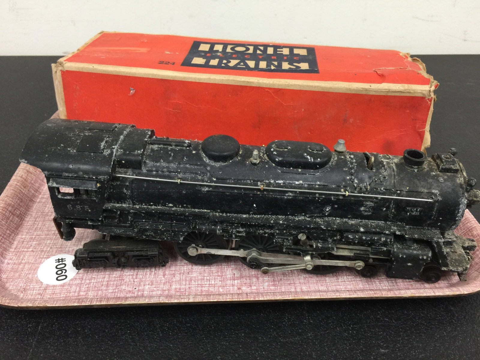 Vintage Lionel Locomotive (1 of 3)