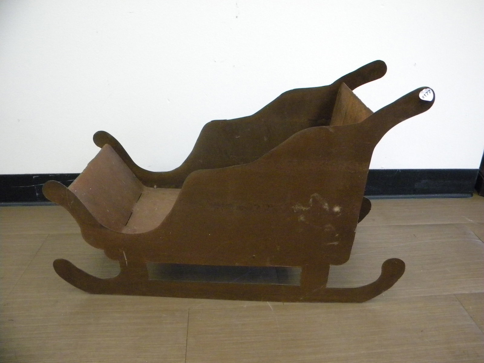 Rustic Sleigh (1 of 4)
