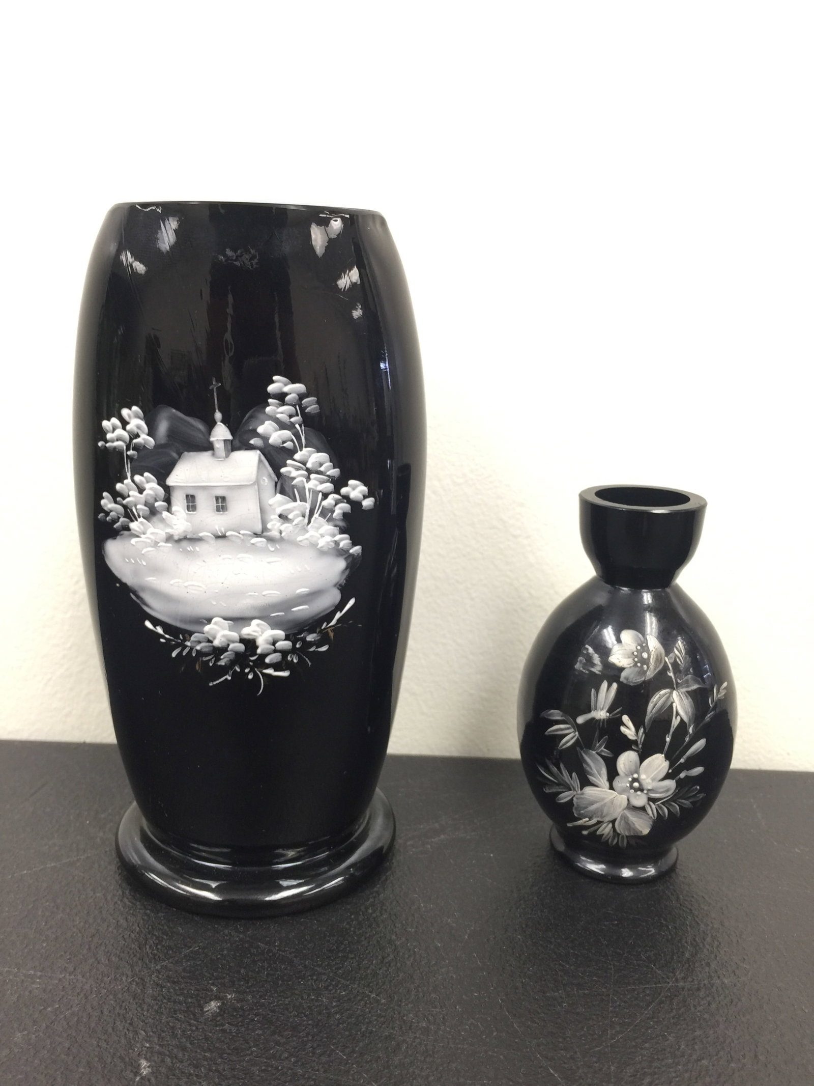 2 Mary Gregory Glass Vases (1 of 3)