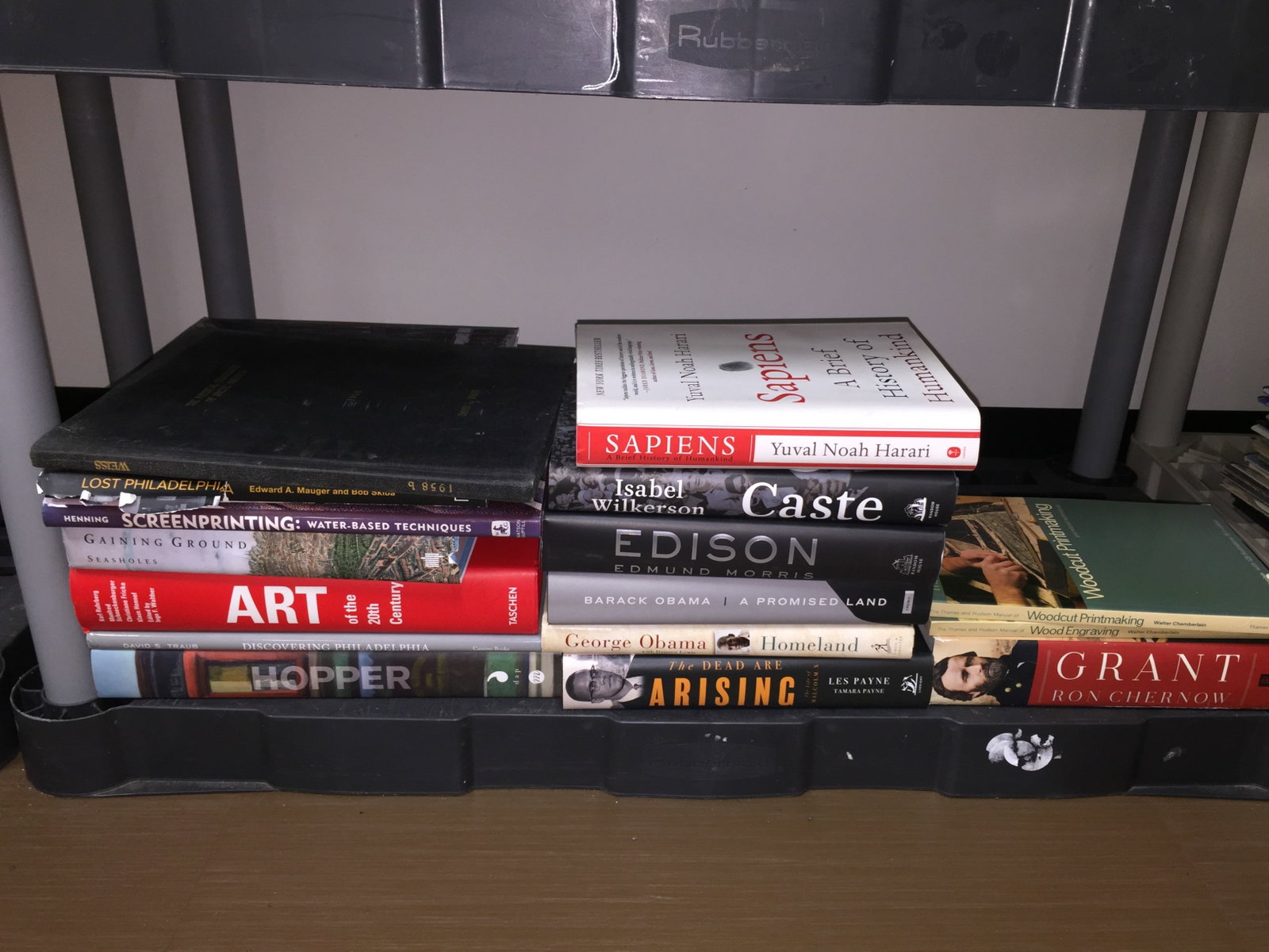 Assorted Books: Obama, Grant, and other srt related books.