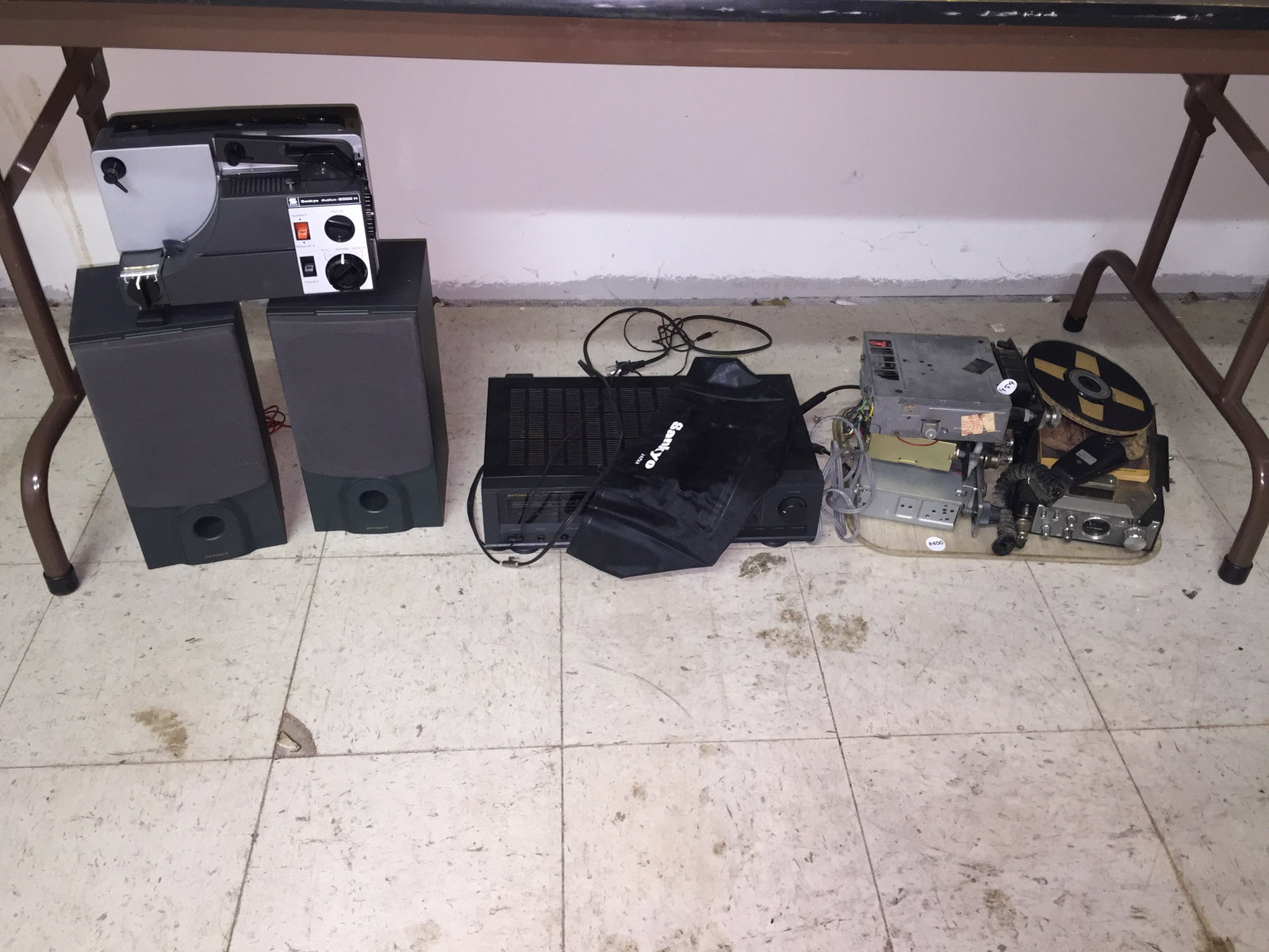 Technology Lot: Includes radio, speaker, projector and more.