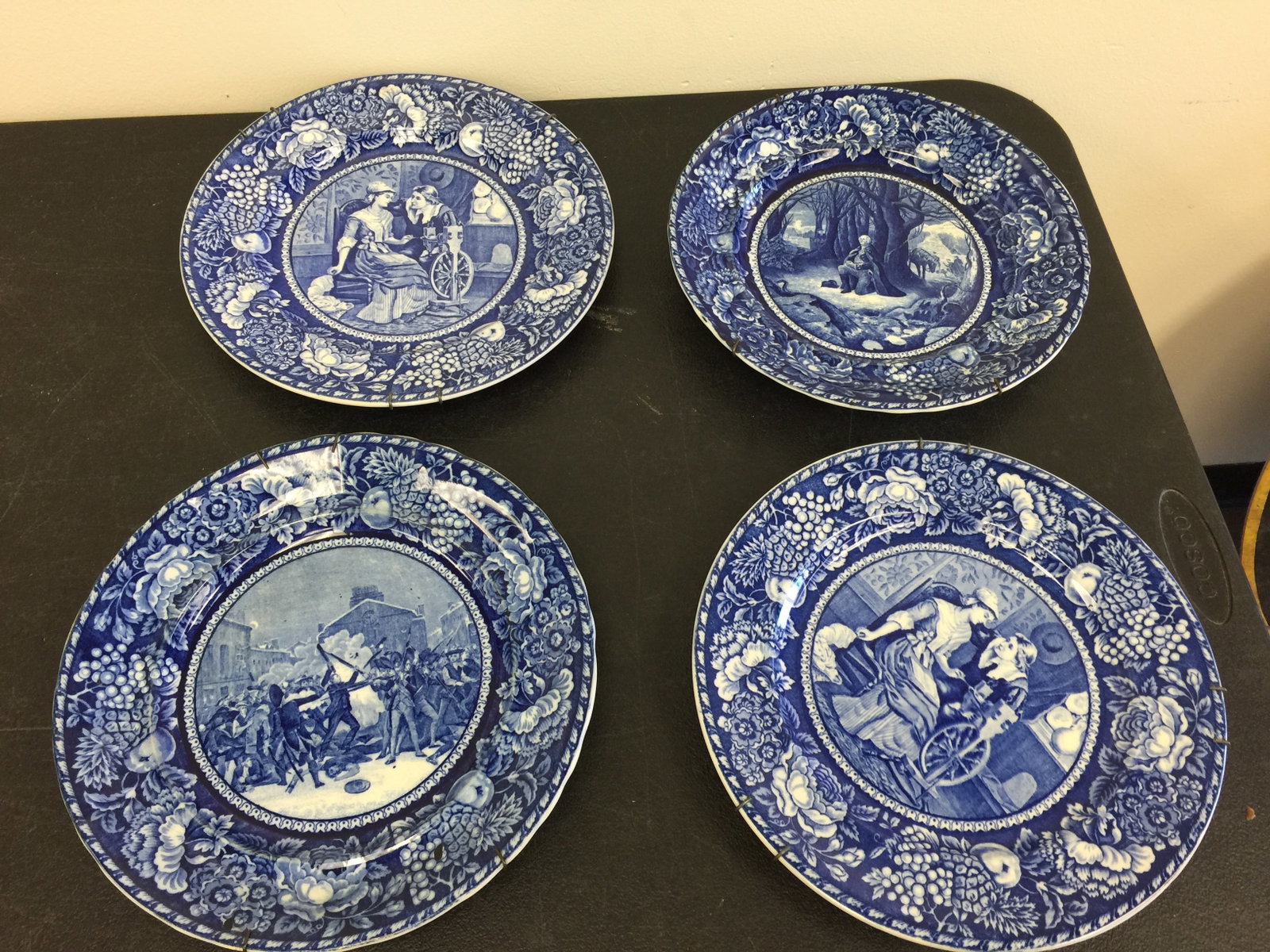 Historical Blue Style Plates (4) (1 of 5)