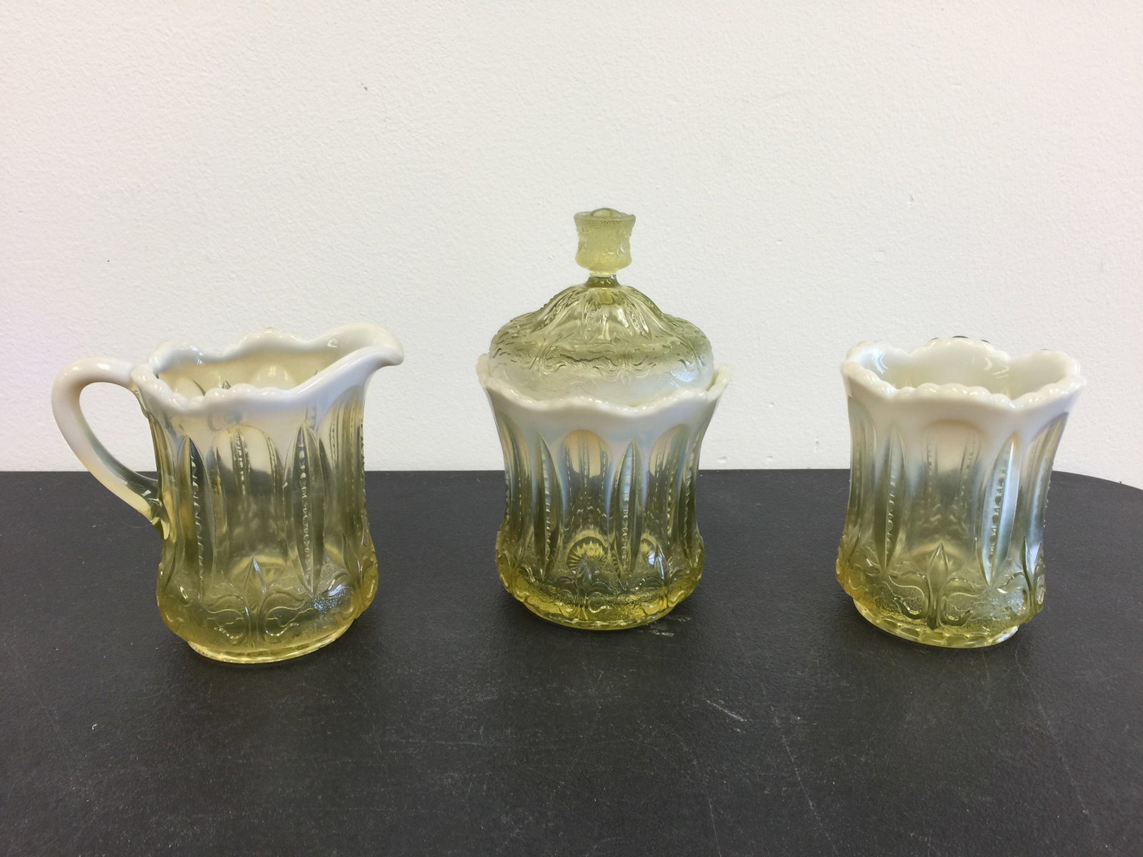 Vaseline Iris With Meander Glass (3) (1 of 5)
