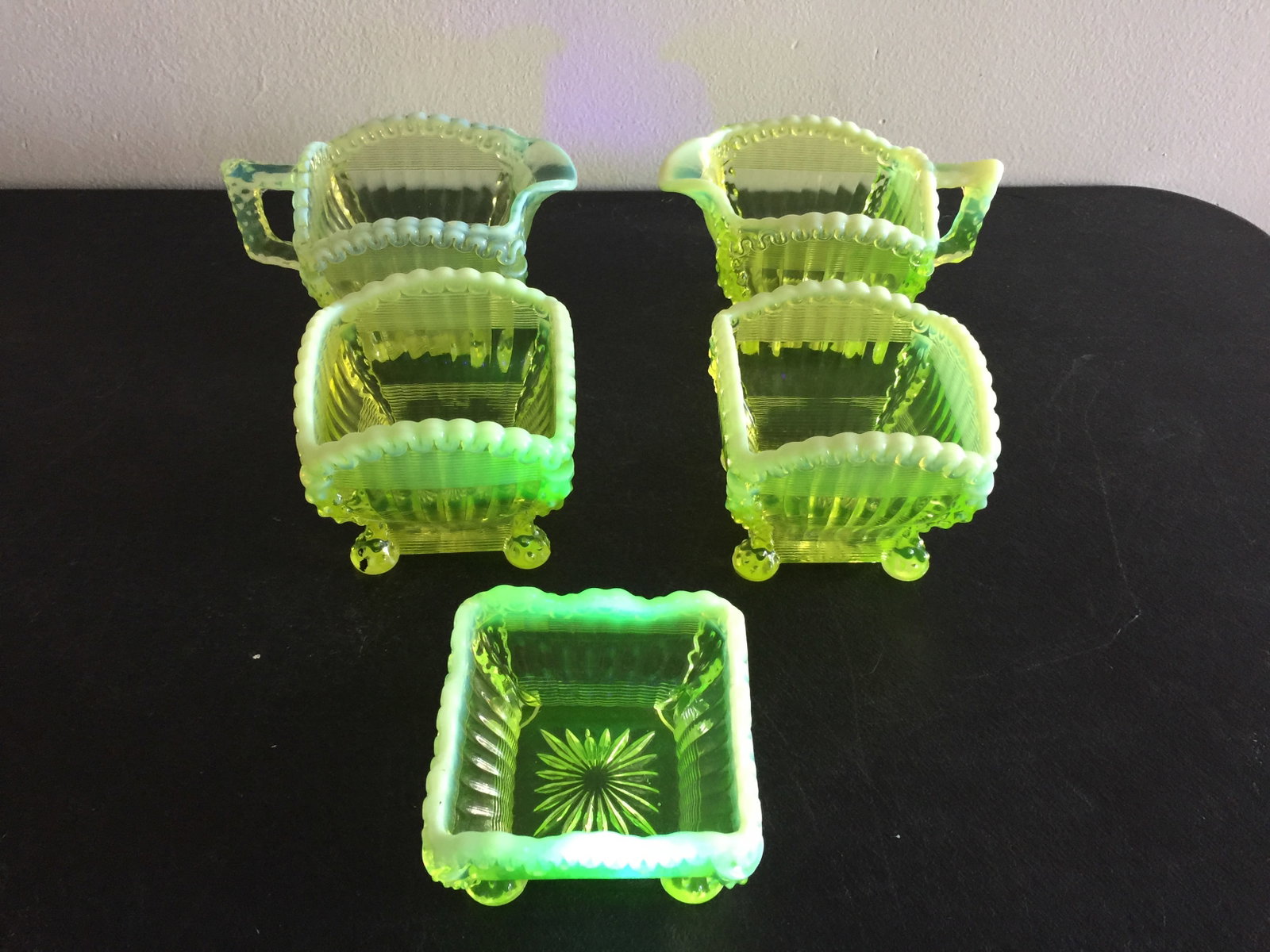 Northwood Glass Alaska Uranium Lot (5) (1 of 5)