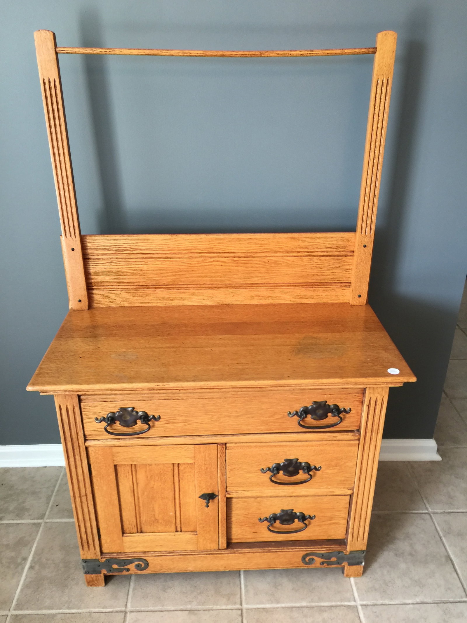 Oak Washstand (1 of 3)