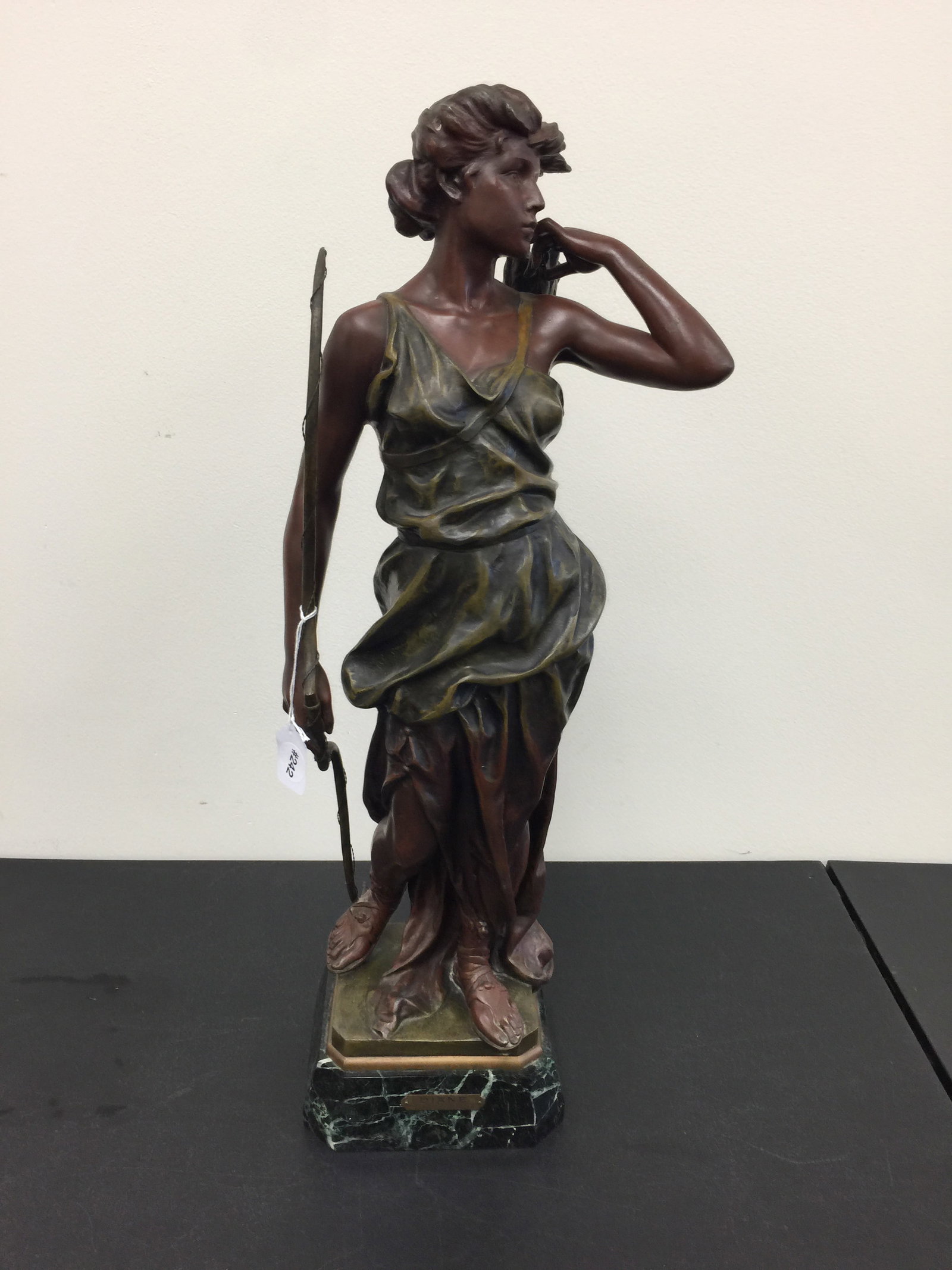 Par Pfeffer Diana the Huntress Statue: 26" H, sits on marble base, has original tag, bronze toned - cast metal.
