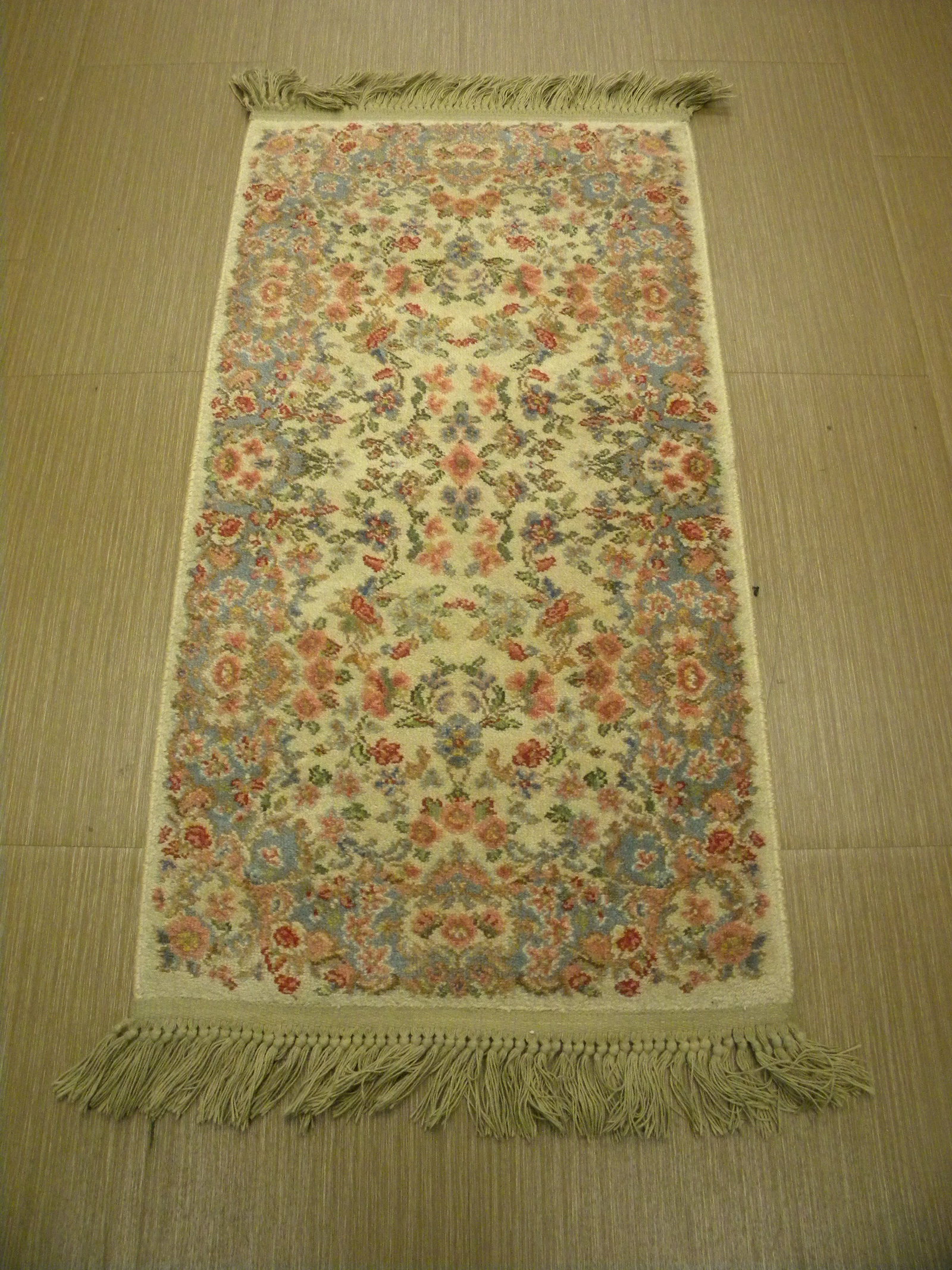 Karastan Ivory Kirman Rug: has original label, 2.2x4.
