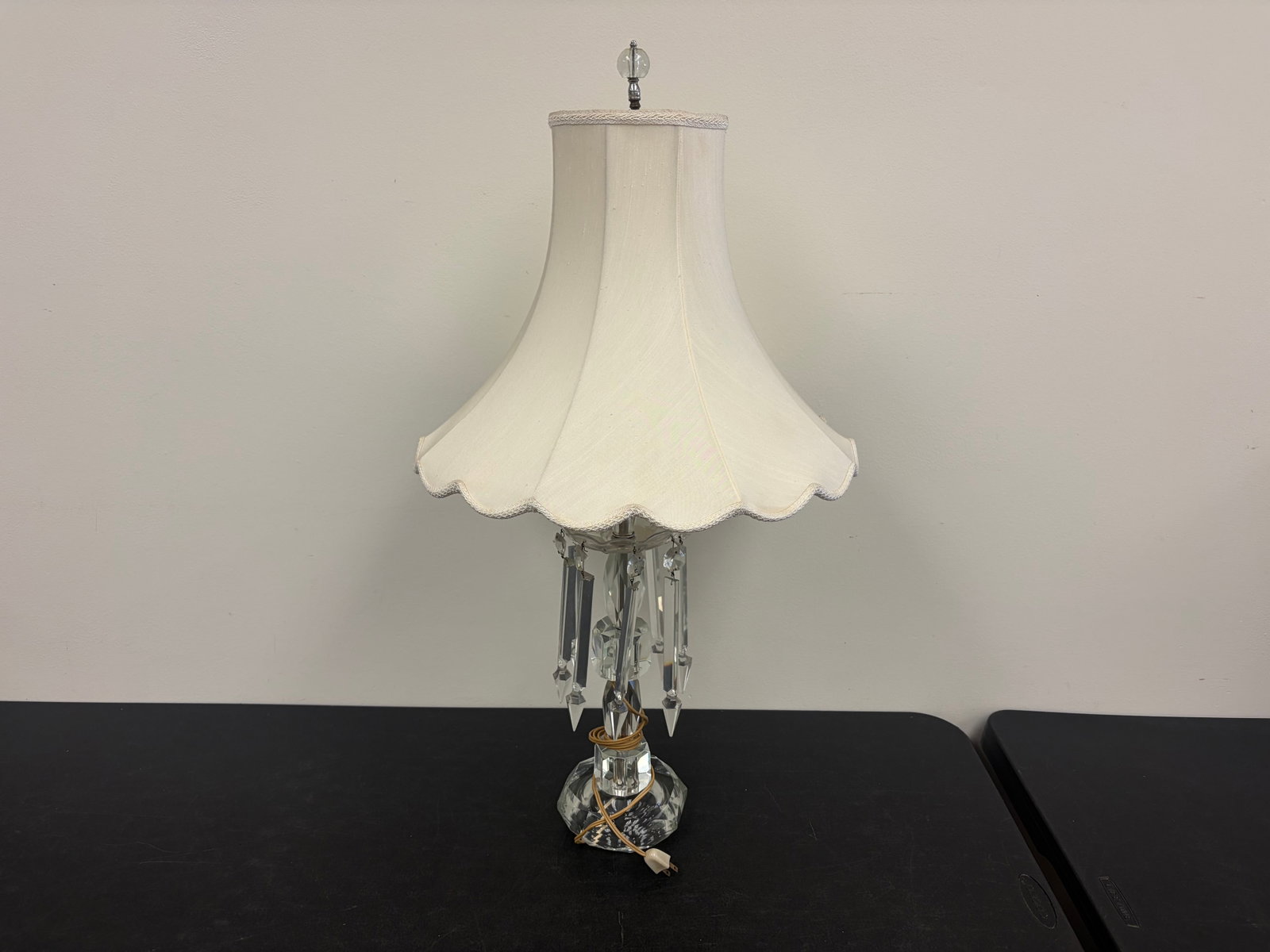 Cut Mantle Luster Lamp (1 of 3)