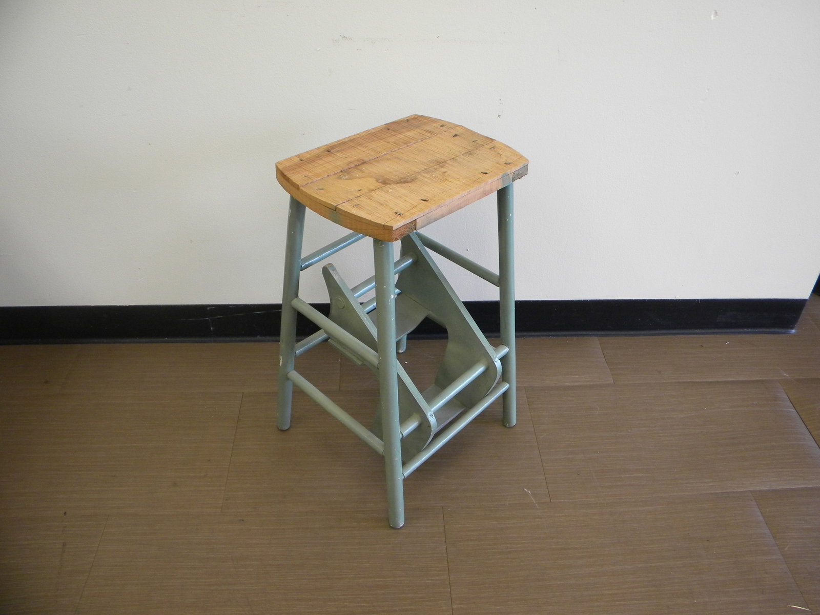 Primitive Style Step Stool - 2