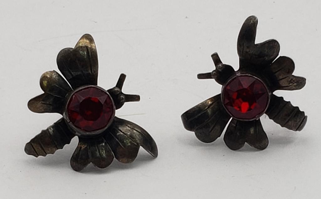 VINTAGE STERLING BUTTERFLY TWIST BACK EARRINGS: WITH RUBY RED RHINESTONE ACCENT. TOATL 4.3 DWT