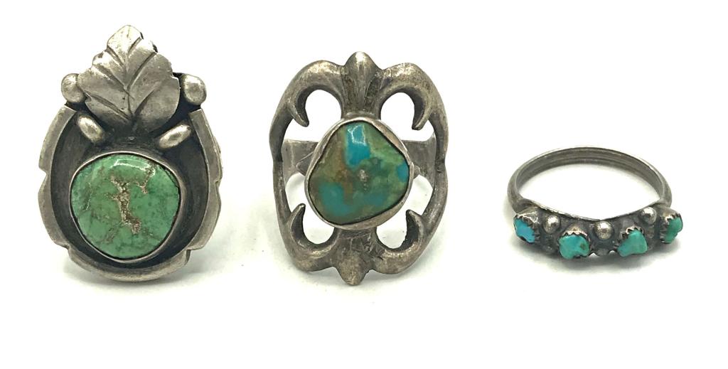 3 NAVAJO RINGS W GREEN/TURQ STONES: 11.7 DWT TOTAL--STERLING