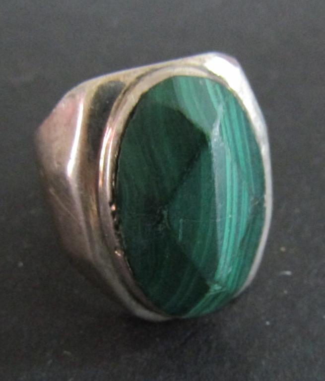 MENS RING W LARGE MALACHITE STONE (1 of 4)