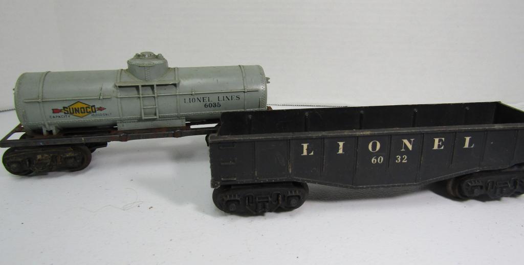 2-LIONEL CARS #6032 & 6035: GONDOLA & SUNOCO TANK CAR