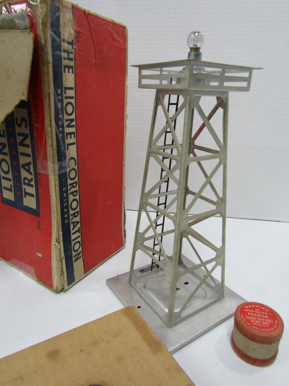 LIONEL #394 RATATING BEACON LIGHT (1 of 7)