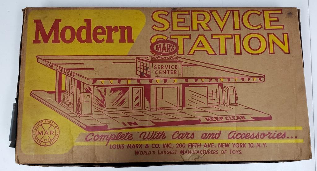 Scarce Vintage Marx Modern Service Station Tin Toy (1 of 10)