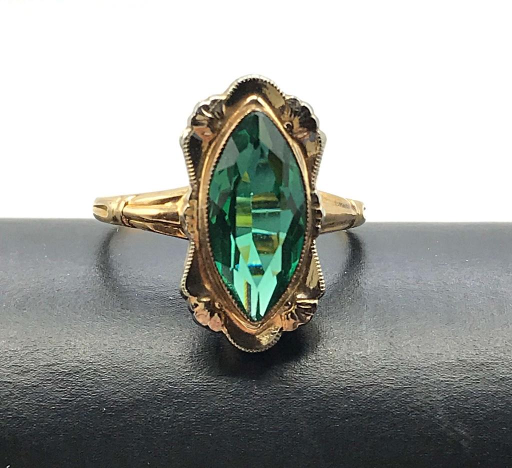 10K RING WITH GREEN STONE SIZE 6 (1 of 5)