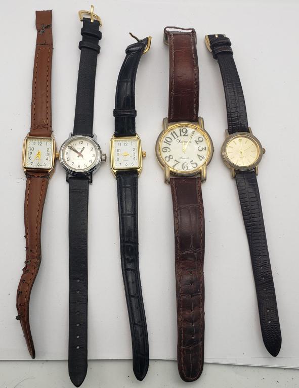 5-WOMAN'S WRISTWATCHES WITH LEATHER BANDS: (4)QUARTZ, TIMEX. ALL WATCHES ARE UNTESTED.