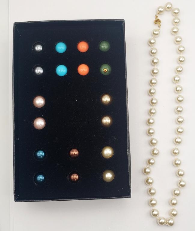 JOAN RIVER CLASSIC COLLECT BEAD SET PLUS (1 of 3)