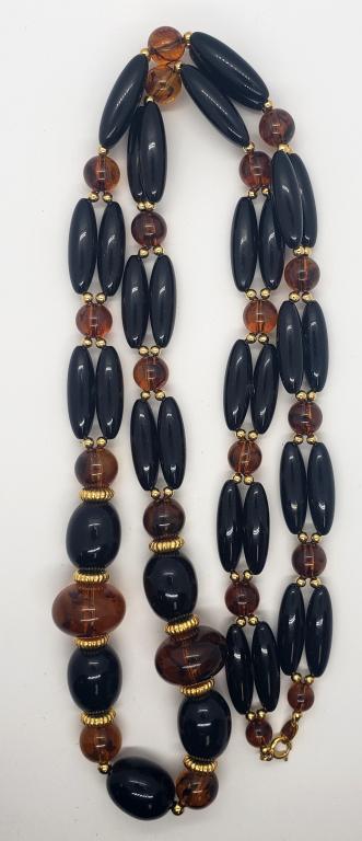 VINTAGE TRIFARI LUCITE BEADED NECKLACE: BLACK & TORTOISE SHELL COLOR WITH GOLD TONED BEAD ACCENTS. GREAT CONDITION