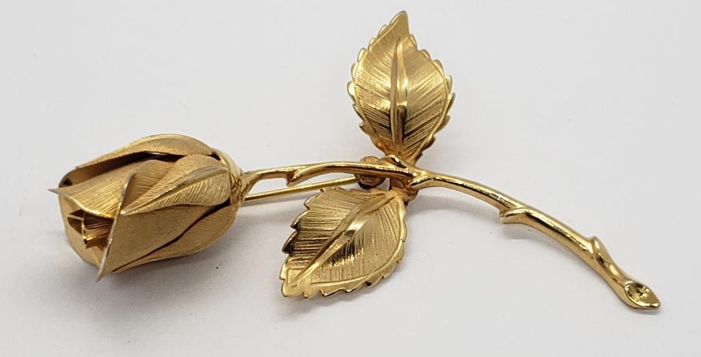 GIOVANNI GOLD TONED BROOCH: REGISTER TODAY!