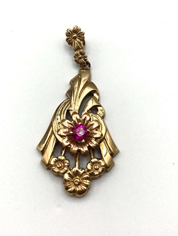 10K PENDANT W STONE FANCY!: 1.6 GRAMS TOTAL