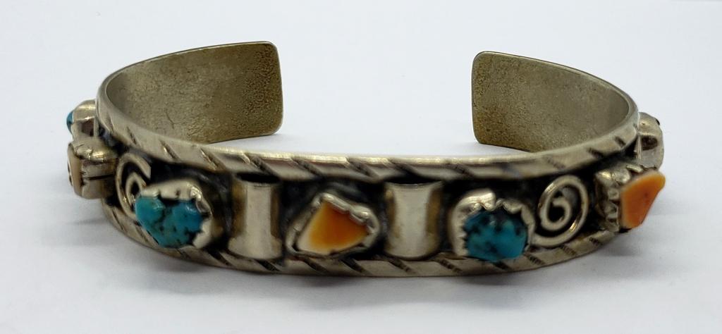 STERLING NAVAJO CUFF BRACELET (1 of 5)