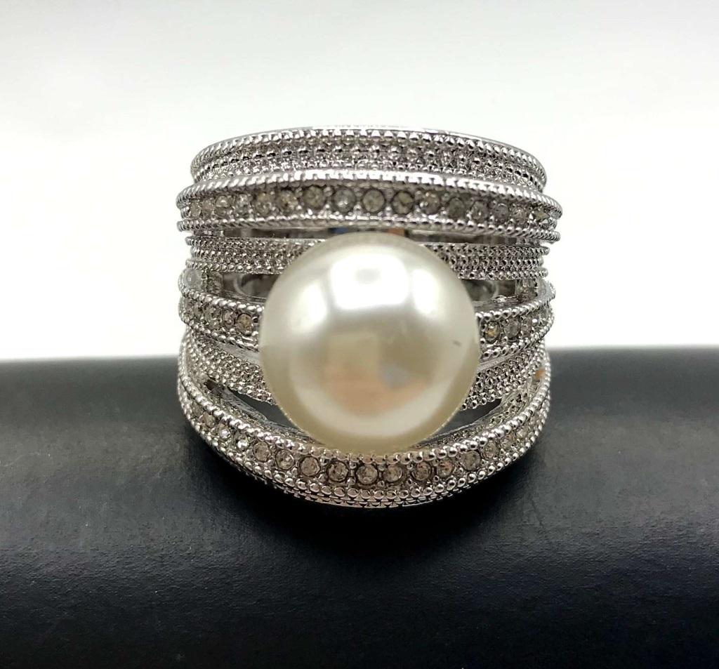 NVC SIGNED SILVER TONED WITH GREY FAUX PEARL: 7 TIERED RHINESTONE COCKTAIL BAND. SIZE 7 WITH A SPACER INSERTED. LOOKS NEW! BEAUTIFUL!!!!!!