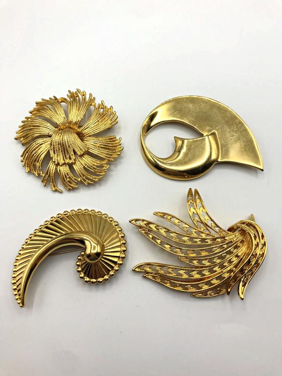 4-VINTAGE GOLD TONED BROOCHES: (2)MARKED MONET