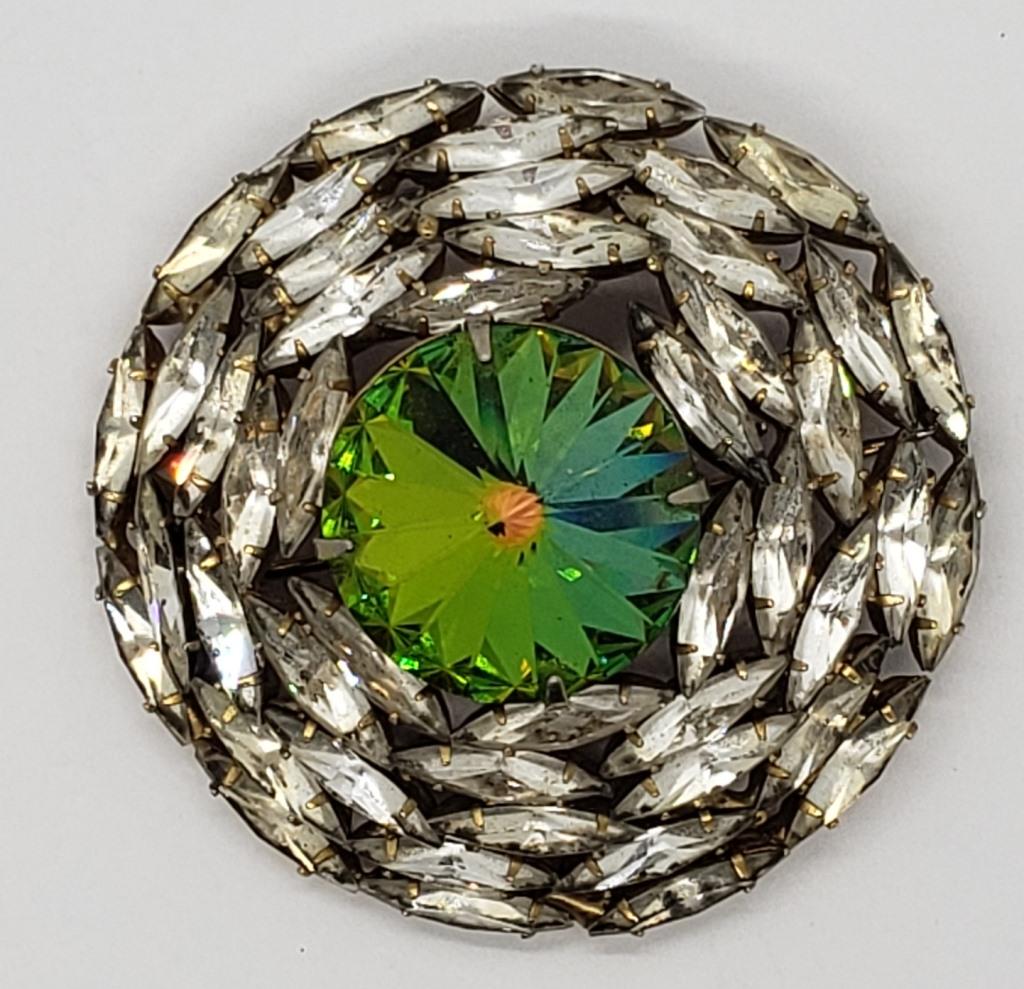 VINTAGE SILVER TONED RHINESTONE DOME BROOCH (1 of 3)