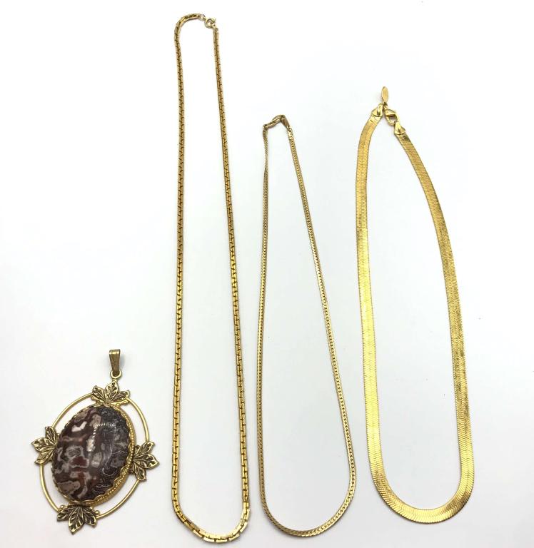 3-GOLD TONED CHAINS PLUS BONUS LARGE CIRCULAR (1 of 6)