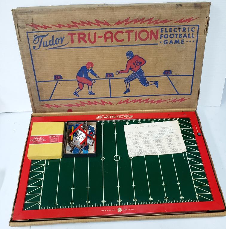 Vintage 1949 Tudor Tru-Action Electric Football Ga: MODEL 500. WITH PLAYERS! UNTESTED