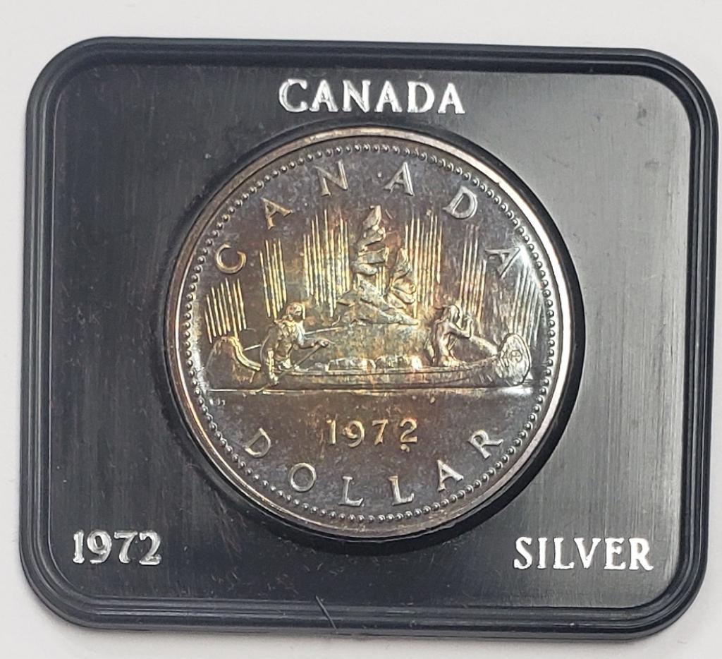 1972 SILVER CANADA DOLLAR (1 of 3)