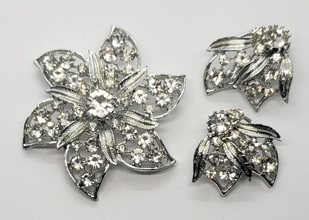 VTG RHINESTONE BROOCH / EARRING SET (1 of 3)