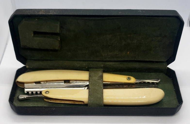 Antique Duplex Beard & Mustache Razor Set W/case