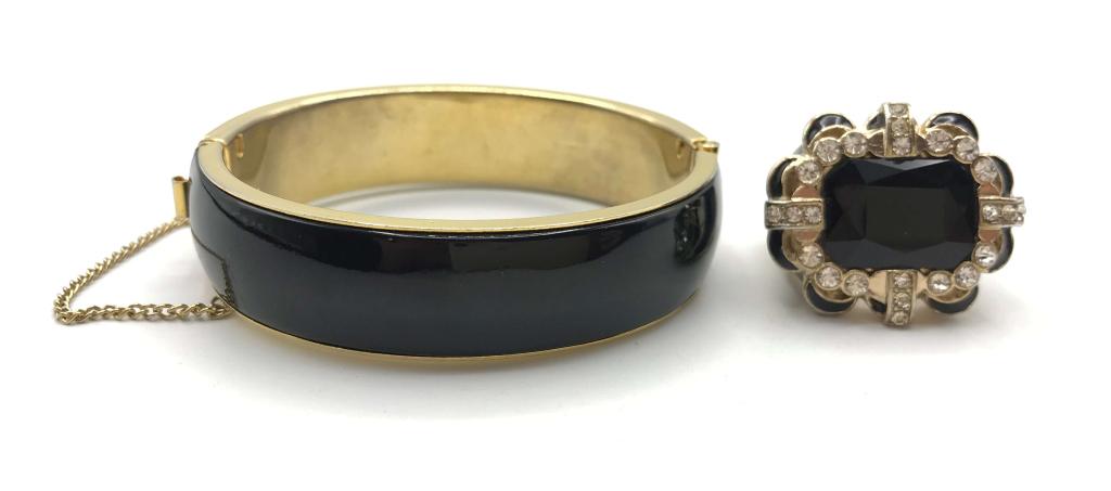 2 Moder Goldtone Hvy Ring and Bracelet: Heavy Mod ring fauz onyx & stoned top/ Goldtone & Blg hollow hinged bracelet- layered diamond logo
