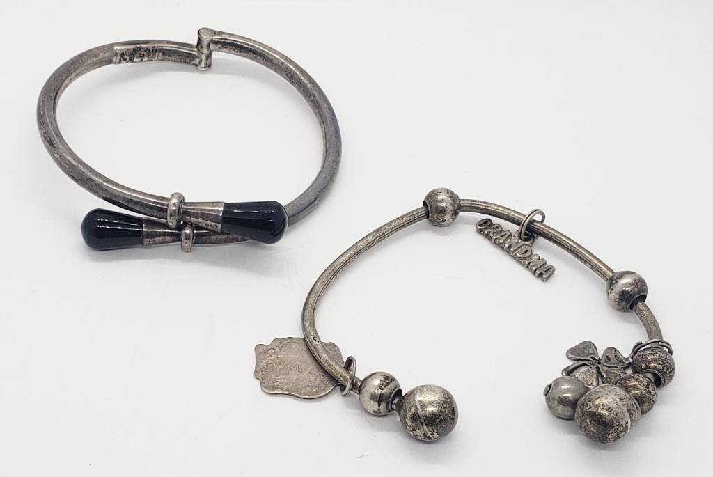 (2) 925 STERLING CUFF BRACELETS (1) HINDGED (1 of 3)