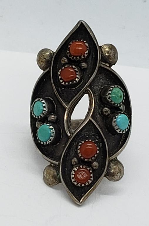 SIZE 6 NAVAJO STERLING RING WITH TURQUOISE AND (1 of 5)