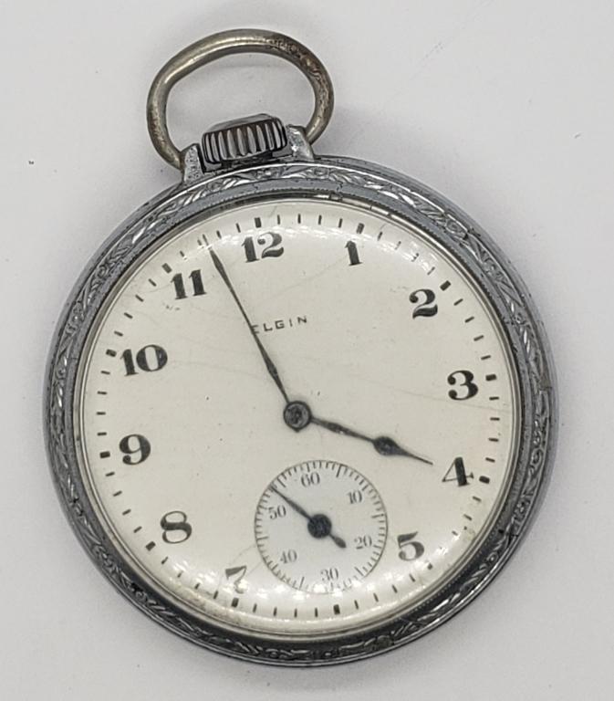 Antique Elgin Pocket Watch - Grade 313 15 Jewels: Size 16, Serial No. 19784135, Made 1917. Runs. Needs a good cleaning.