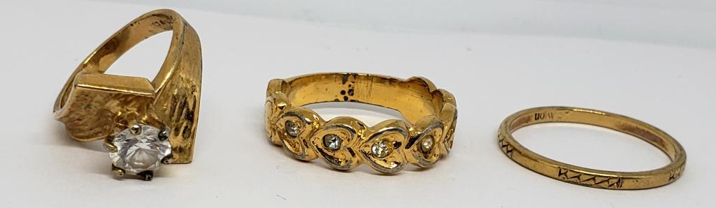 VTG AVON RING LOT (3) (1 of 2)
