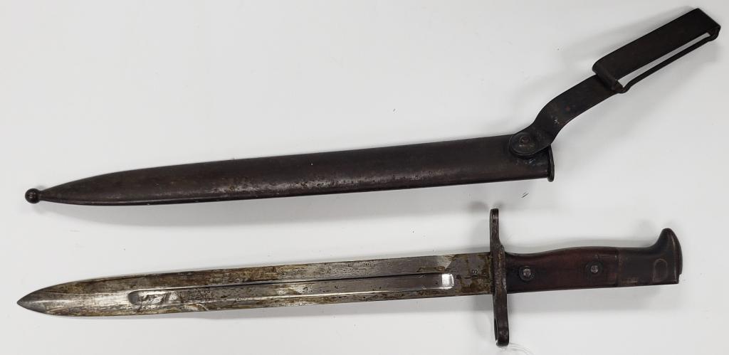 Model 1904 Springfield & M1 Garand Bayonet: With scabbard. Wood handle.