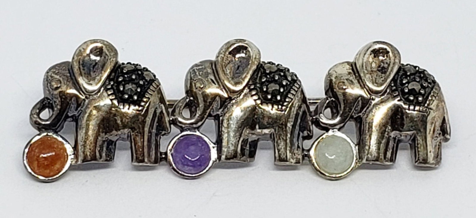VINTAGE STERLING MARCASITE ELEPHANIE BROOCH: TOTAL 4.6 DWT