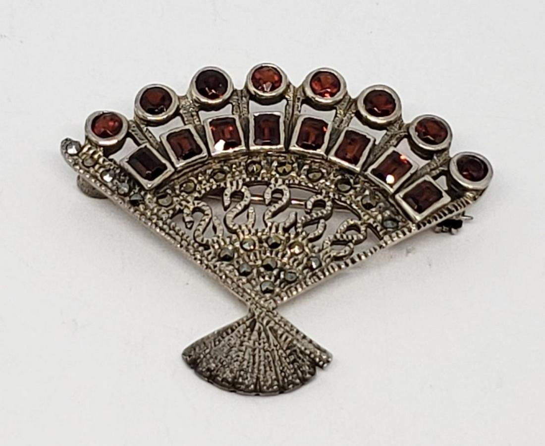 VINTAGE STERLING MARCASITE FAN BROOCH WITH: GARNET STONE ACCENTS-TOTAL 5 DWT