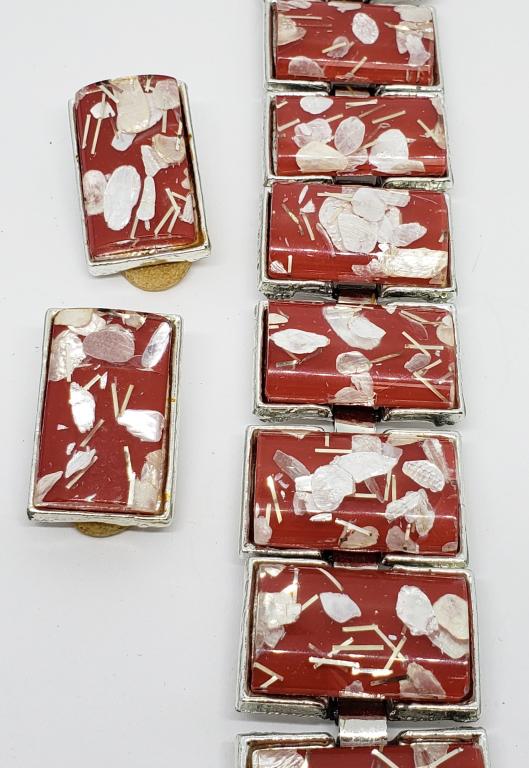 SET! VTG SILVER TONED ORIENTAL LOOKING RED (1 of 3)